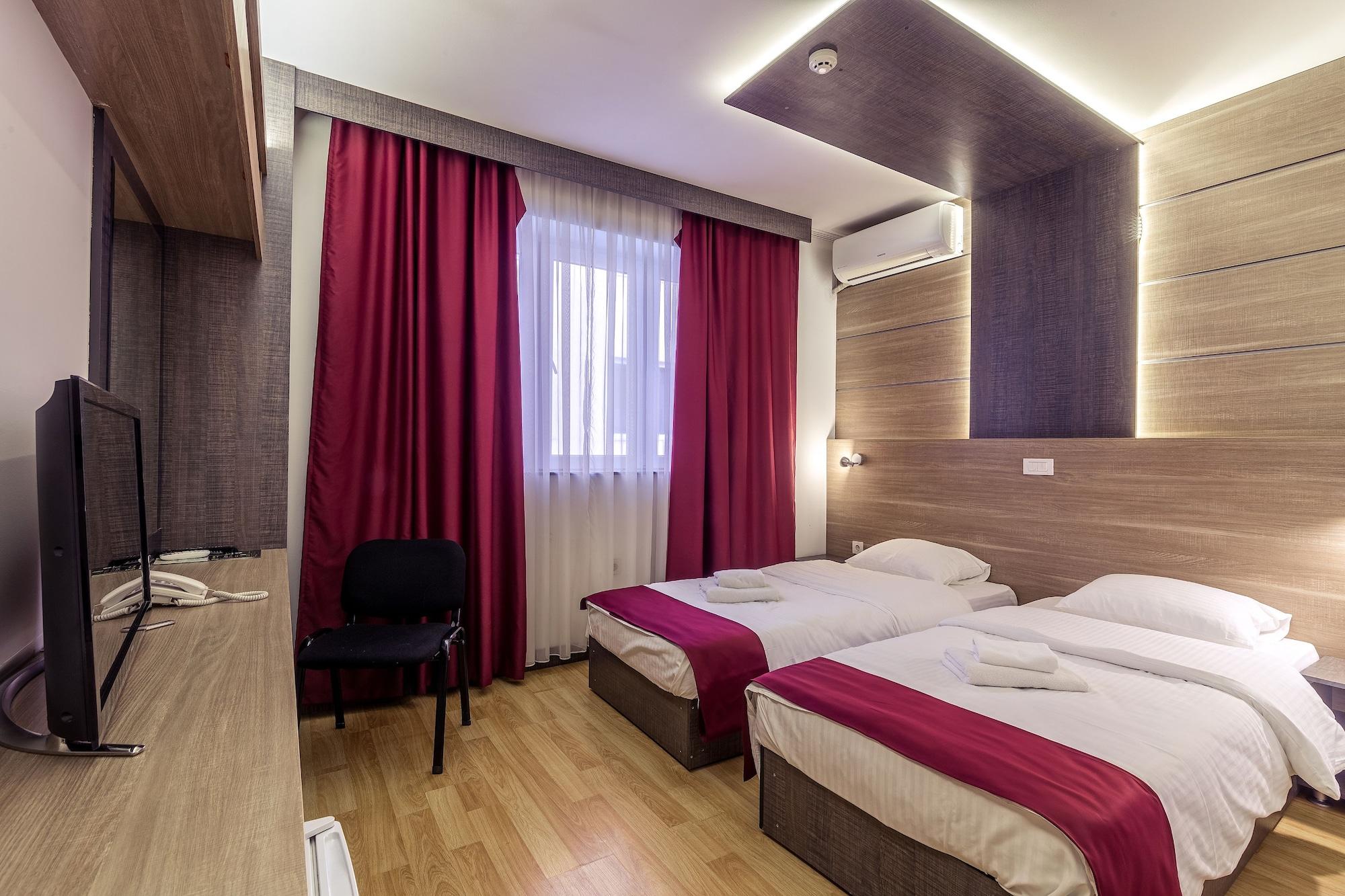 Hotel De Koka Скопие Екстериор снимка