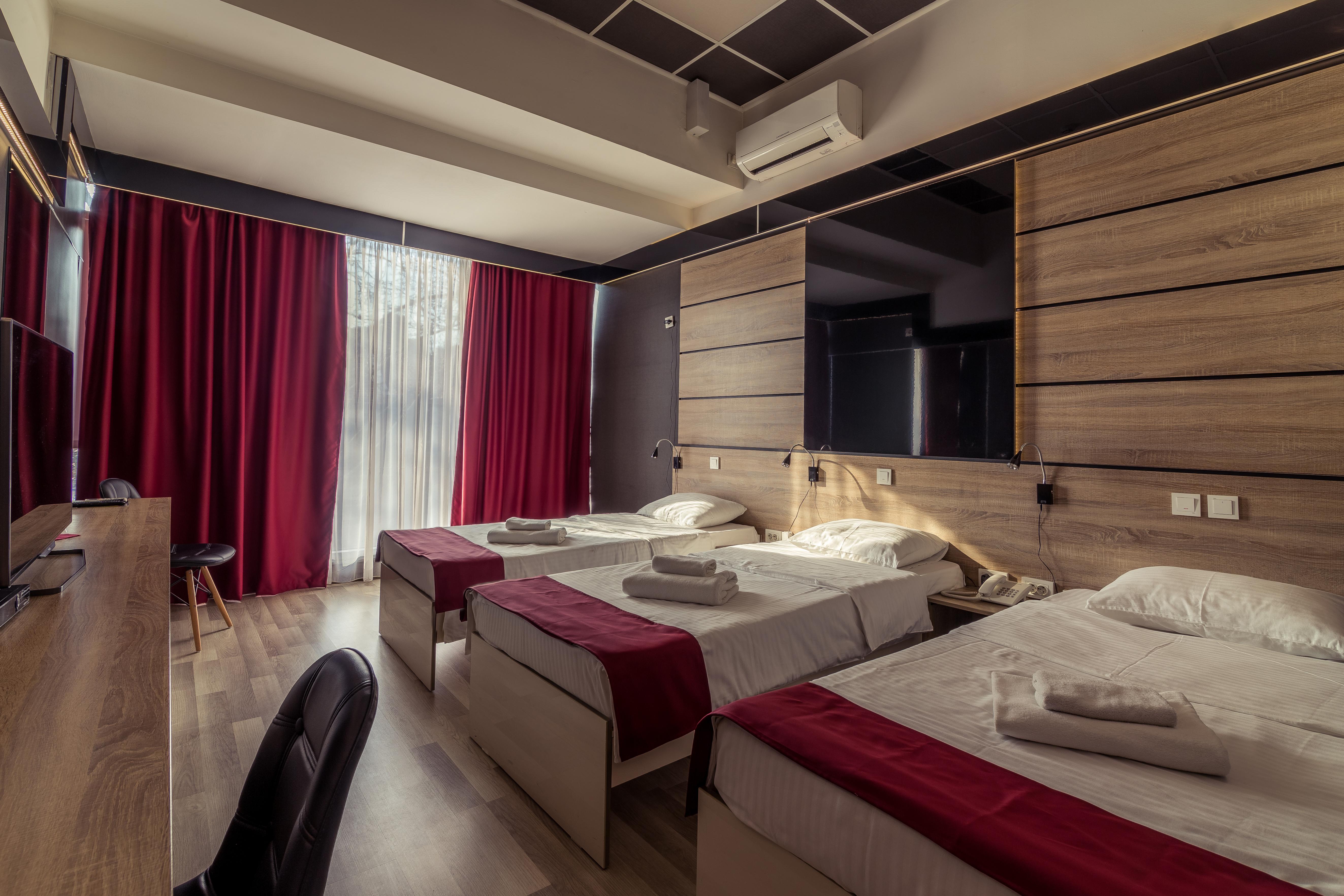 Hotel De Koka Скопие Екстериор снимка