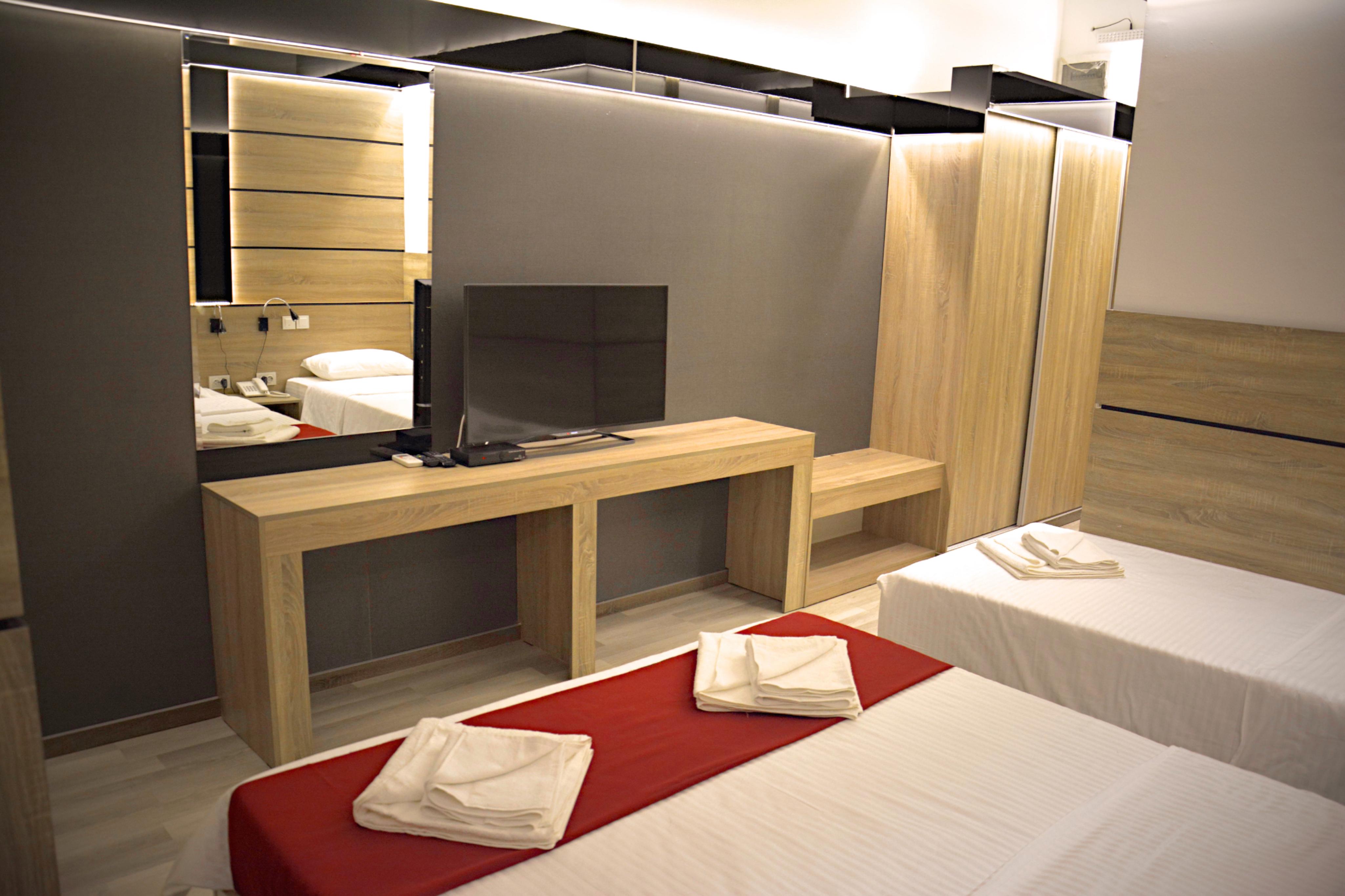 Hotel De Koka Скопие Екстериор снимка