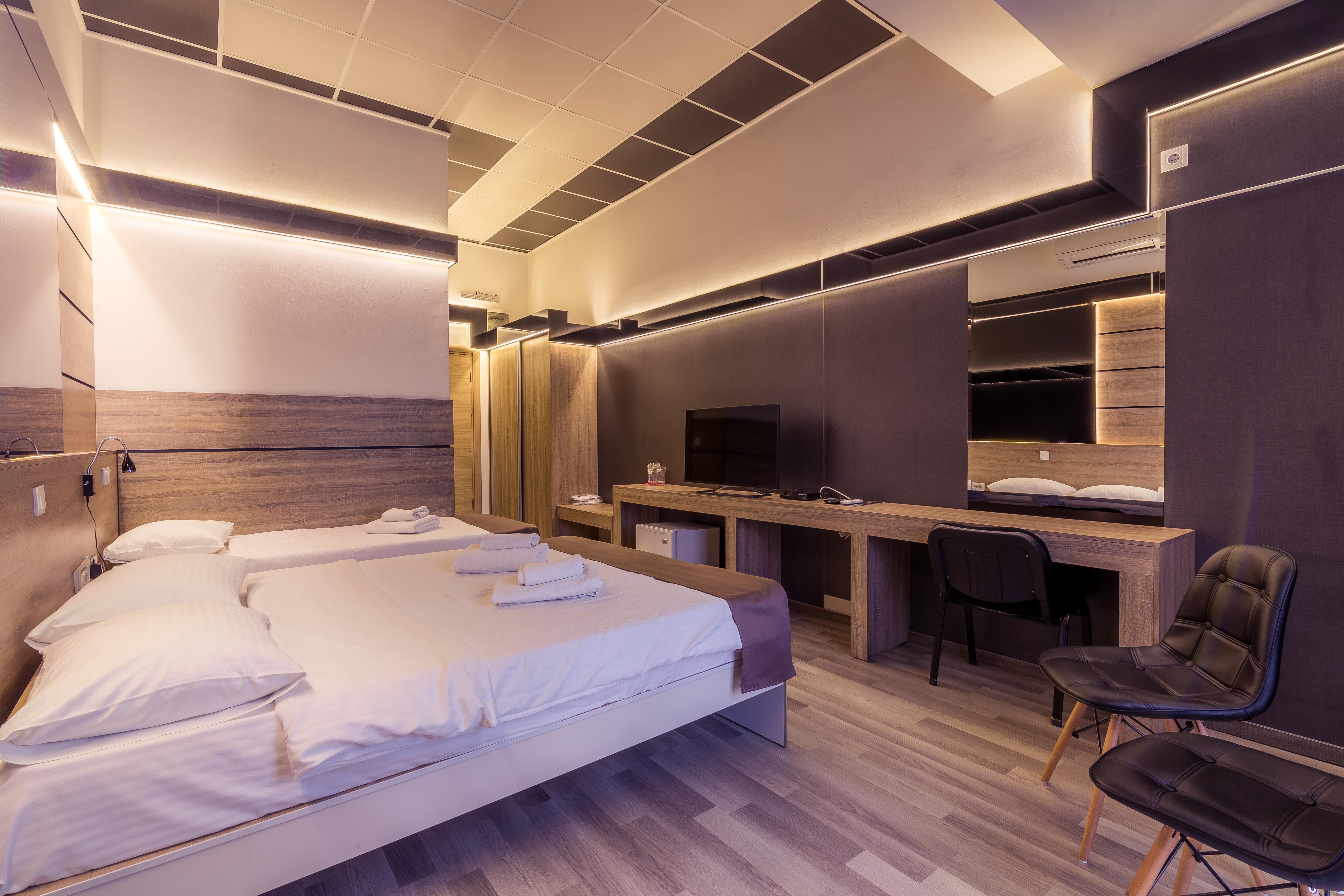 Hotel De Koka Скопие Екстериор снимка